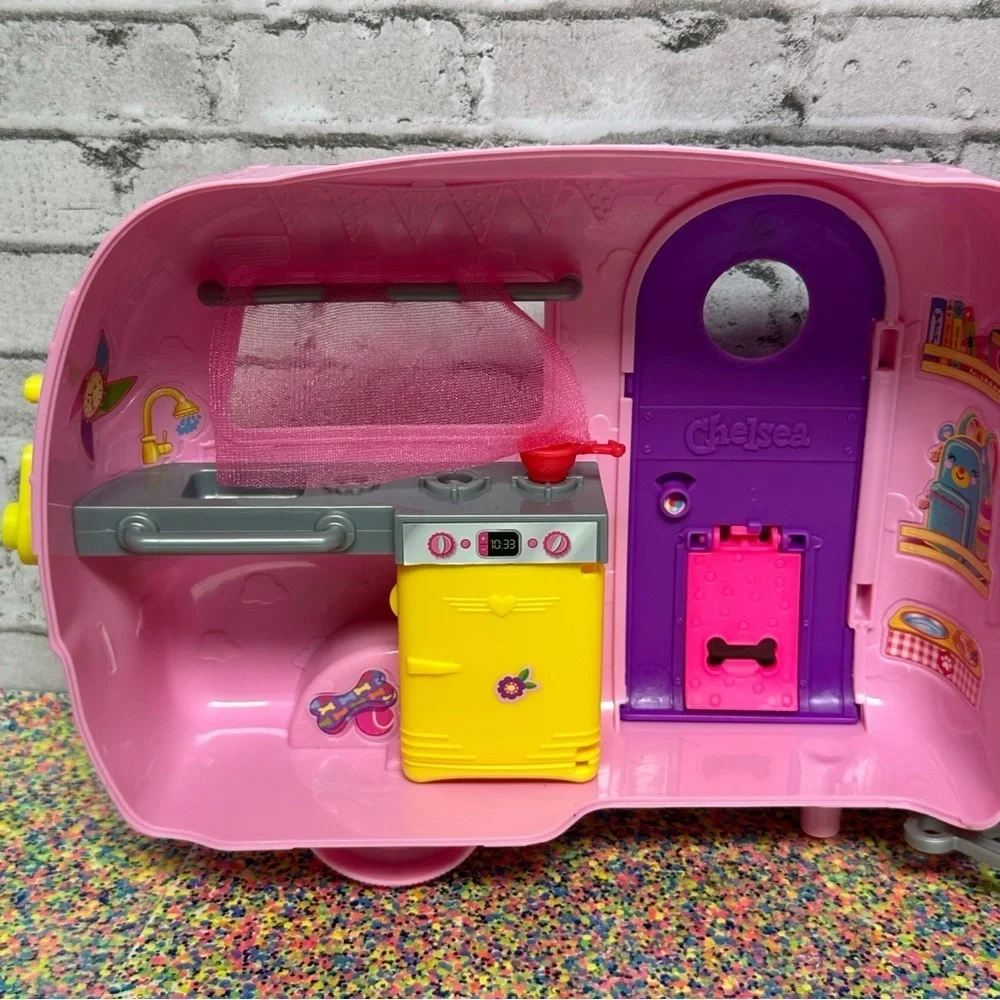 Barbie Club Chelsea Car Camper 2018 Mattel